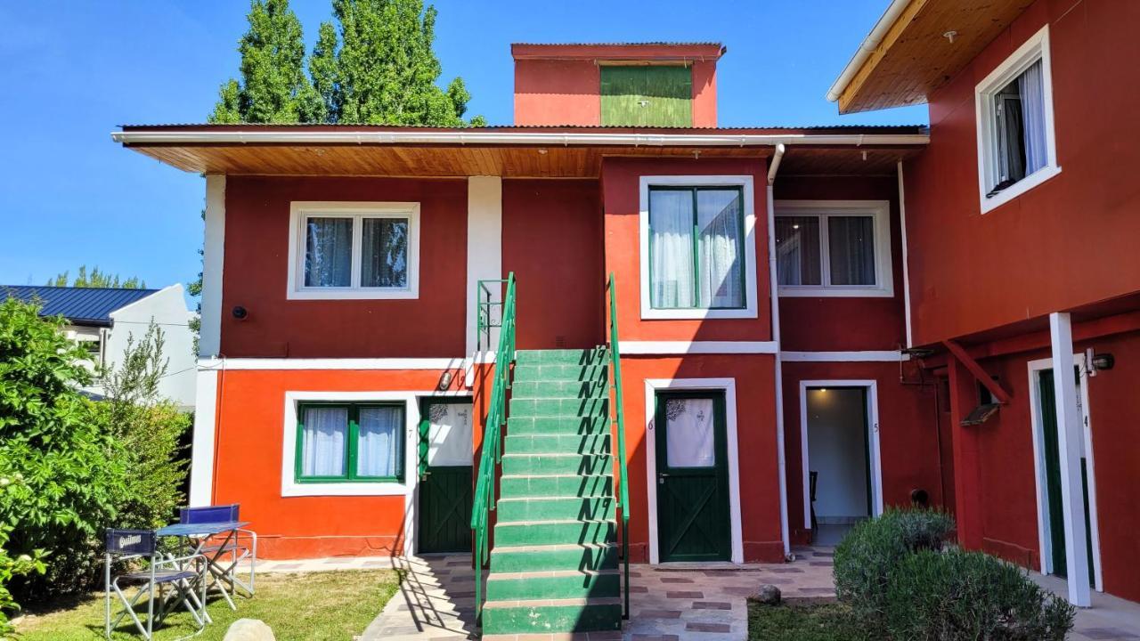 Amancay Hostal Patagonico Hotel Ел Калафате Екстериор снимка