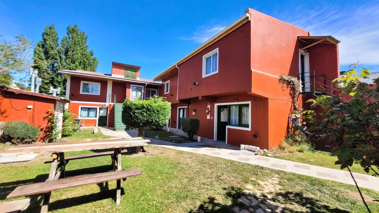 Amancay Hostal Patagonico Hotel Ел Калафате Екстериор снимка